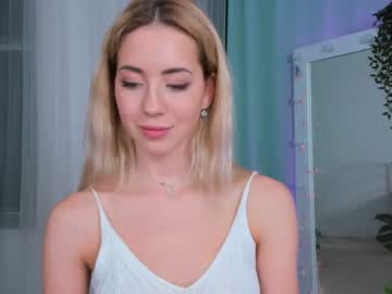 girl emmi_rosee image #1190894