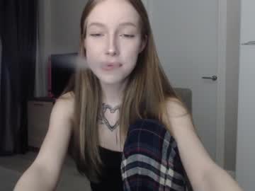 girl cringecringecringe image #1042871
