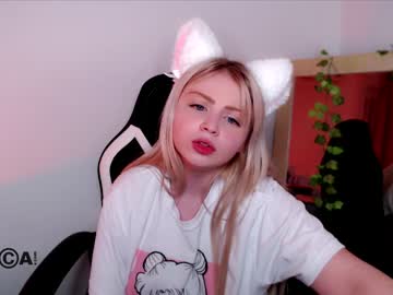 girl shy_blondiee image #3696646