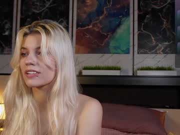 girl victoriabeverly image #4029411