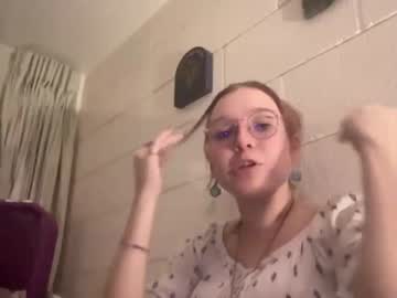 lavender_lune naked cam