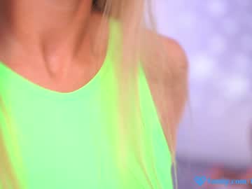 girl eva_fashionista image #3212294