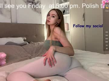avroramy naked cam