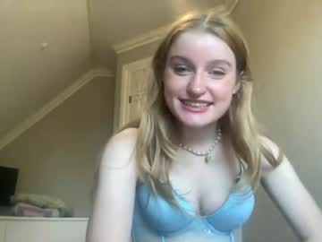 girl frecklytaylor image #2748311