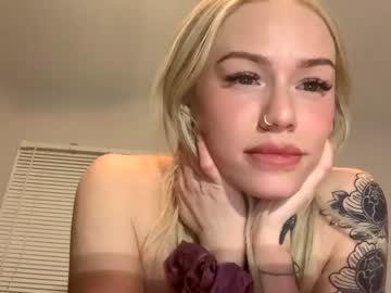 cherryivyx naked cam