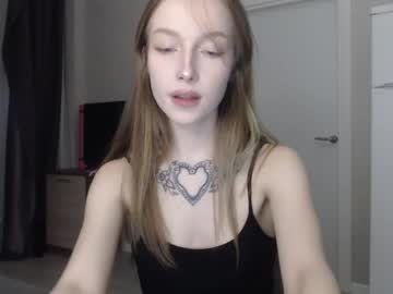 girl cringecringecringe image #1042716