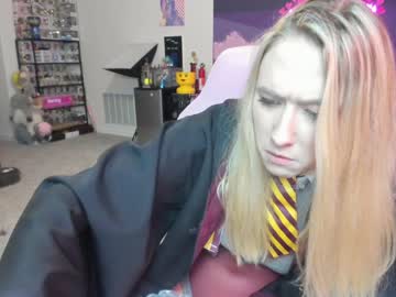 girl pr3ttyp1nkpussy image #2982519
