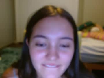 girl emma_peaches18 image #4010470