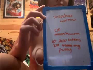 girl mmmitsworm image #3967585