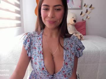 girl isabelhills image #3529913