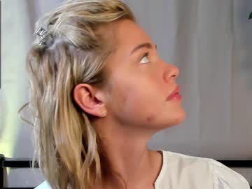 girl dollorrie image #2256910