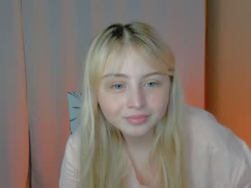 girl shy_blondiee image #3654378