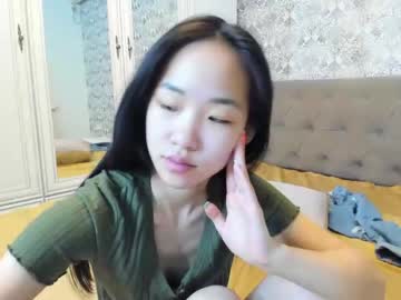 couple min_cha image #1673000