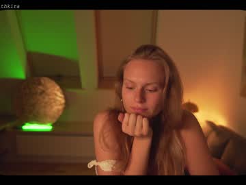 girl chillwithkira image #1853527