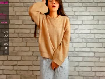 girl carolynjacquelins image #3109743