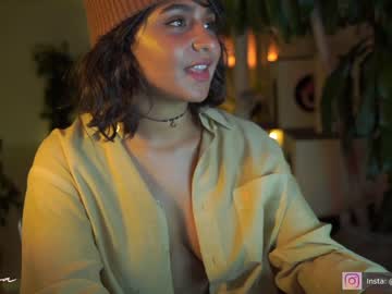 girl arletnoa image #1172385