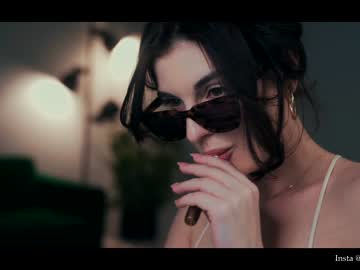girl cinepassion image #1387228