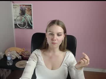 girl nextdoorgir_l image #3918819