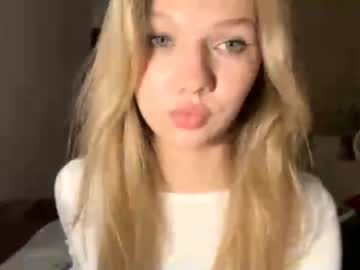 sultry_dreamer_4ever naked cam