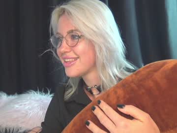 girl xtina__ image #2767610