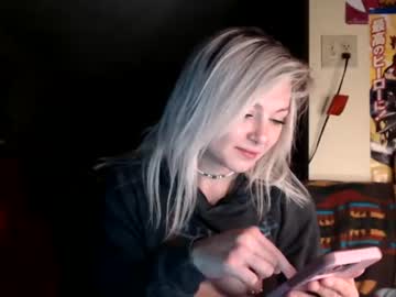 girl kipsy420 image #3091316