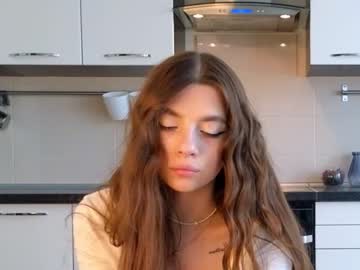 girl philomenagallant image #3996734