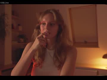 girl chillwithkira image #1753070