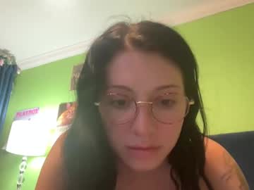 ravenlanexx naked cam