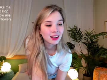 girl milablush image #3530113