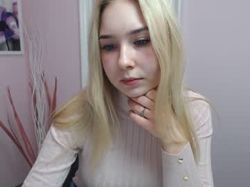 girl lila_page image #1089672
