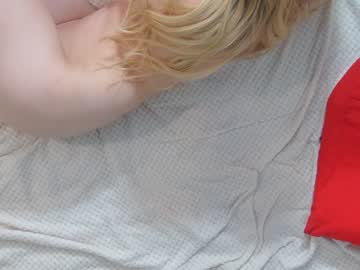 girl shycinderella image #1682097