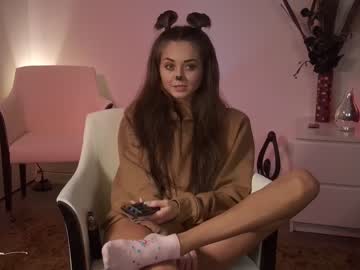 girl lettymoa image #3154431
