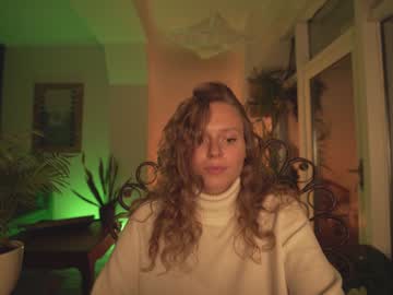 girl chillwithkira image #712078