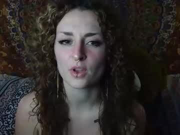 girl pistachio__nut image #995031