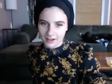 girl fiestyfatima1 image #2459280