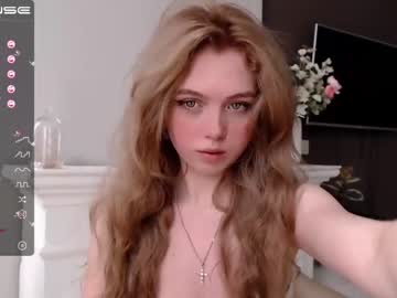 girl small_blondee image #1886307