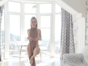 girl infinite_reality image #1319472