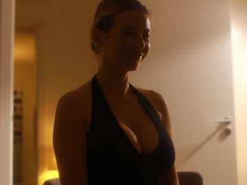 girl velvet_daydream image #3910953