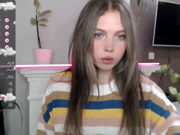 girl small_blondee image #2706850