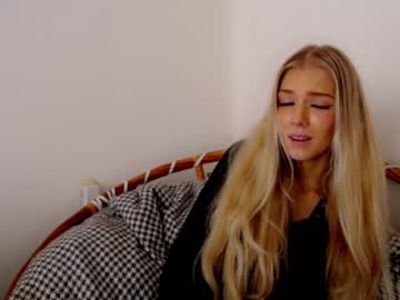 girl pervyblonde image #1750195