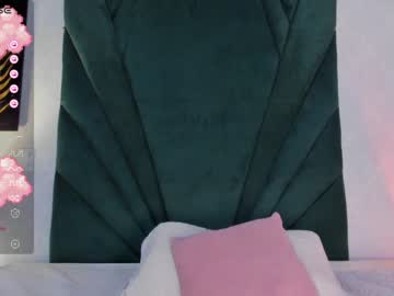 annie_velvet naked cam