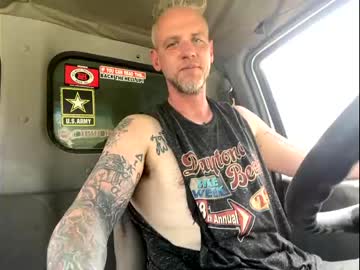 vikinglord385 naked cam