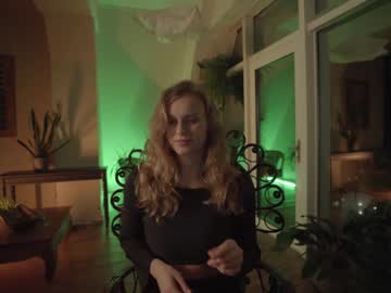 girl chillwithkira image #827448
