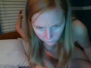 frsttimecpl22 naked cam