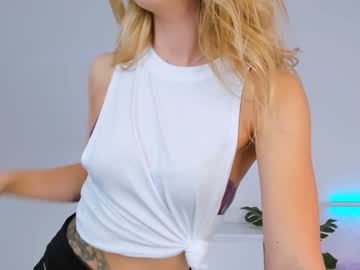 girl emmi_rosee image #3049506