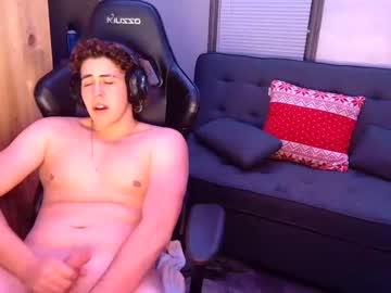 squeakyshoe naked cam