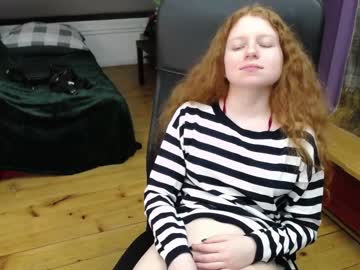 girl molly_redhead image #1039341