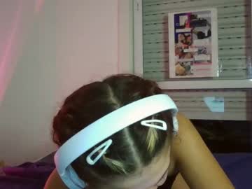 avanixiee naked cam