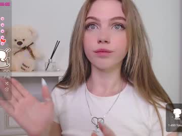 girl small_blondee image #3065067