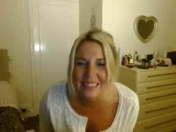 girl sexy_english_milf image #30872